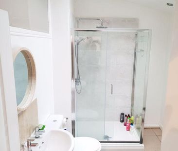 5 bedroom terraced house to rent - Photo 5