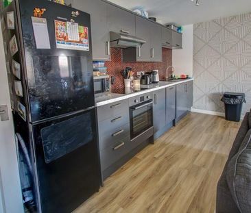 2 bedroom apartment to rent - Photo 6