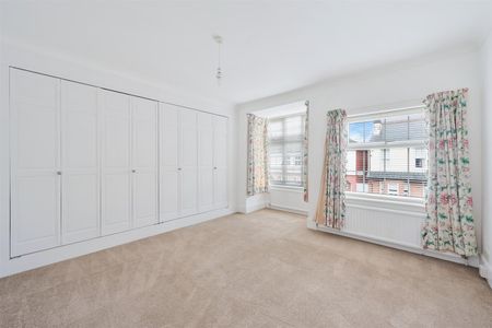 To Let 2 Bed House - Semi-Detached - Photo 3