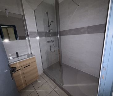 Location Appartement 3 pièces 79m² PONT DE VAUX 01190 - Photo 2