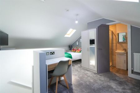 1 bedroom in a house share to rent - Photo 3
