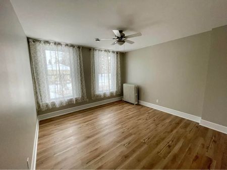 For Lease - 38 Ontario Street, Central Huron, Ontario - Photo 2