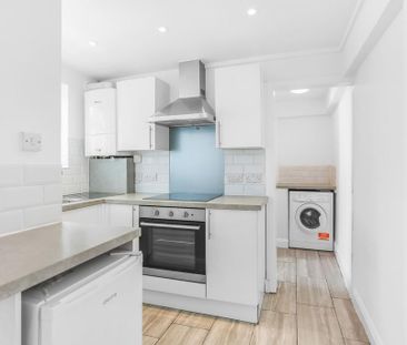 1 bedroom flat to rent - Photo 6