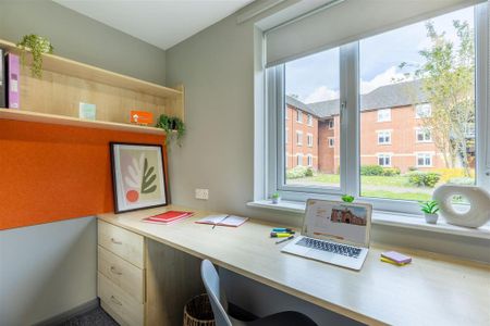 1 bedroom in a flat share to rent - Photo 5