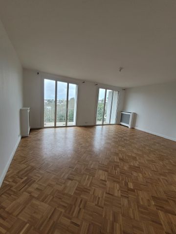 Location Appartement 3 pièces 83m² ST GERMAIN EN LAYE 78100 - Photo 3