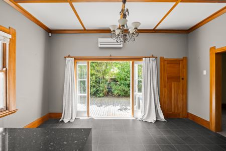 Clean and Cozy Home For Rent! - Photo 2