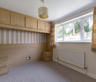 4 bedroom detached house to rent - Photo 6