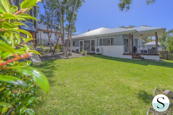 4 Nightshade Crescent, Murrays Beach NSW 2281 - House For Rent | Domain - Photo 1