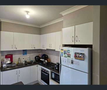 2/37 Stockdale Avenue, Clayton, Vic 3168 - Photo 2