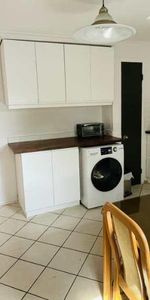 Grand 4 1/2 (Tout compris/Meublé) – Au mois - Photo 4