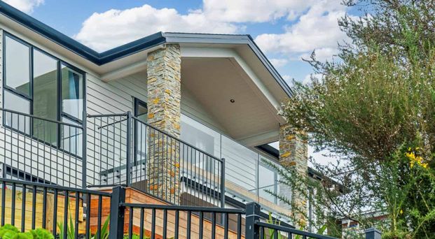 Greenhithe Residence - Photo 1