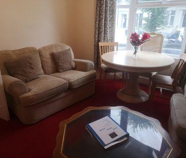 3 bedroom maisonette to rent - Photo 3