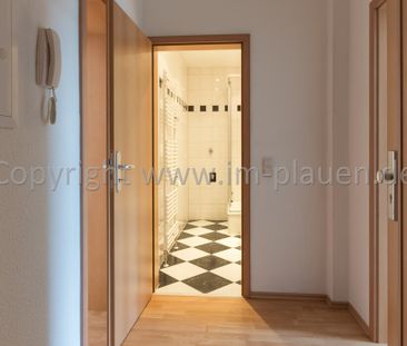Balkon, modernes Bad mit Dusche, Hochparterre - 2 Zimmerwohnung in ... - Photo 1