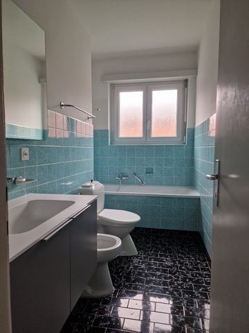 Rent a 3 rooms apartment in Rancate - Foto 5