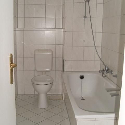 Zweiraumwohnung mit Balkon in zentrumsnaher Wohnlage! - Photo 1