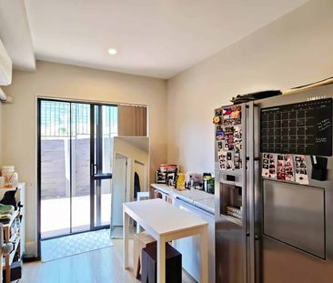 Private & Peaceful 2-Bedroom Flat - Photo 2