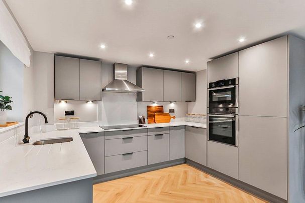 3 bedroom apartment to rent - Photo 1