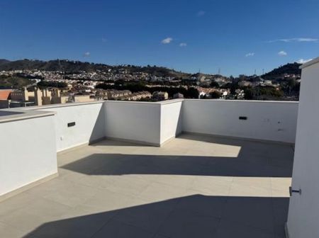 Alquiler de ático en Calle Astrea, 10 - Photo 4