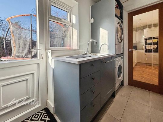 5 bedroom link detached house to rent - Photo 1