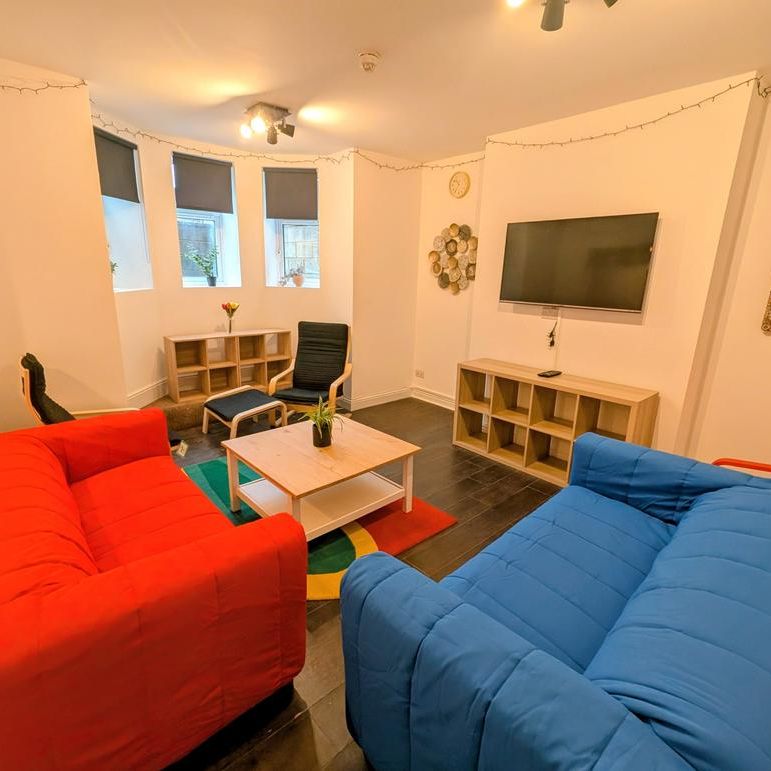 5 bedroom terraced house to rent - Photo 1