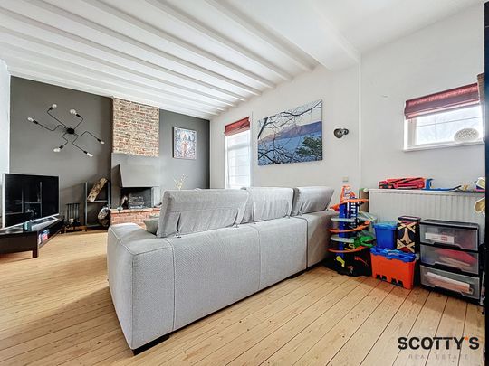 Charmante woning, 3 kamers, grensend aan Sint-Genesius-Rode - Photo 1