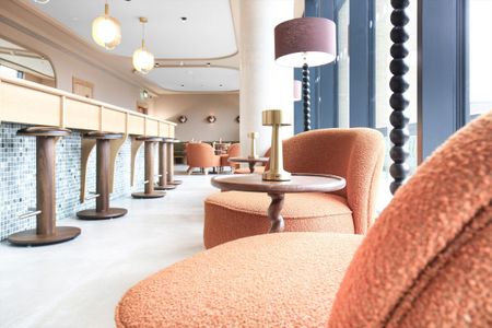 Knight Frank are delighted to present Kew Curve – A Fresh Take on Riverside West London Living.<br /><br />**4 weeks rent free included in the marketing price. ** (Please note T&Cs apply) - Photo 4