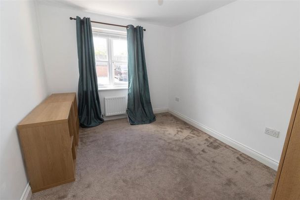 2 bedroom ground floor flat to rent - Photo 1