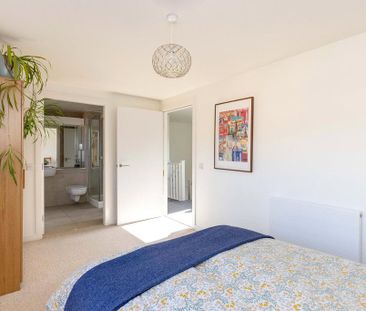 4 bedroom terraced house to rent - Photo 6