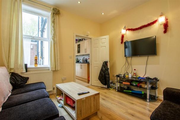 7 bedroom house to rent - Photo 1