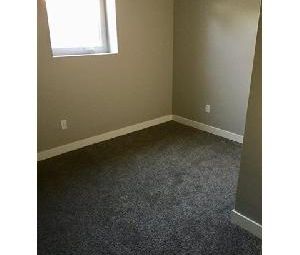 4 Bed 2 Bath House for Rent East Edmonton Utilities Included - Photo 2