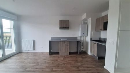 location Appartement T2 DE 36.1m² À TIGERY - Photo 2