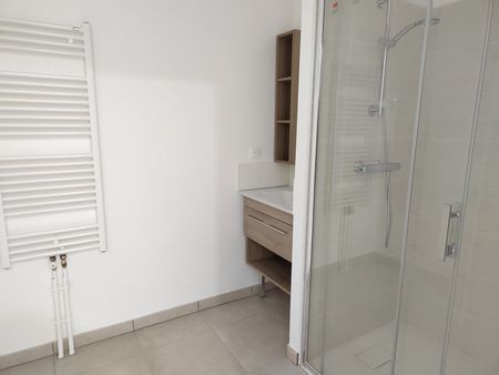 Location Appartement 3 Pièces 60 m² - Photo 5