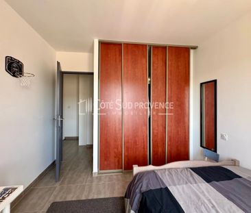 Location Maison 4 pièces 90m² ST DIDIER 84210 - Photo 2
