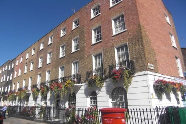 North Gower Street, NW1, London - Photo 1
