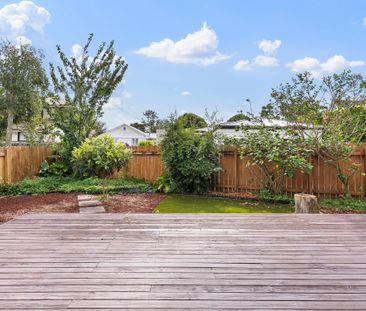 Superb Living - Unbeatable Location - Photo 1