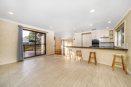 6 Barlee Place, Stirling ACT 2611 - House For Rent | Domain - Photo 4