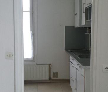 Location Appartement 2 pièces 39m² LES ESSARTS LE ROI 78690 - Photo 6