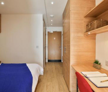 Studio to rent - Photo 6