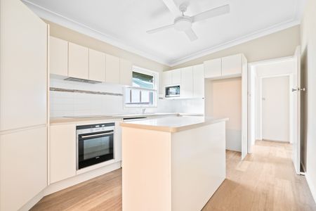 16 Tamar Street, Sutherland NSW 2232 - House For Rent | Domain - Photo 4