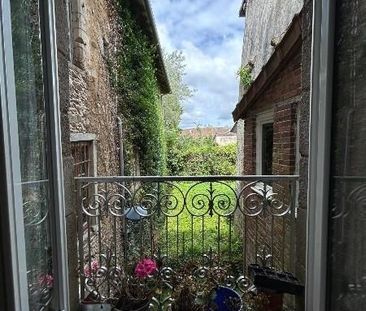 Location Appartement 3 pièces 86m² ST LEONARD DE NOBLAT 87400 - Photo 6