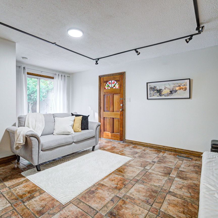 For Lease - 130 Cornwall Road, Brampton, Ontario - Photo 1