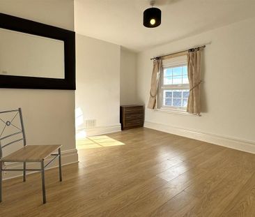 2 bedroom duplex to rent - Photo 2