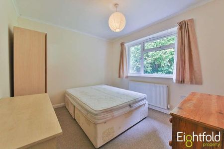 Ashurst Road, Brighton, BN2 - Photo 2