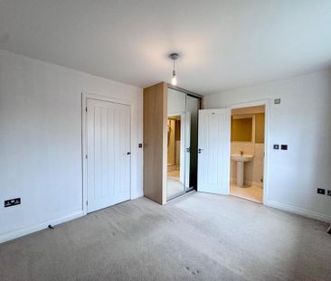 3 bedroom semi-detached house to rent - Photo 4