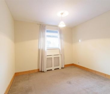 3 bedroom end of terrace house to rent - Photo 1