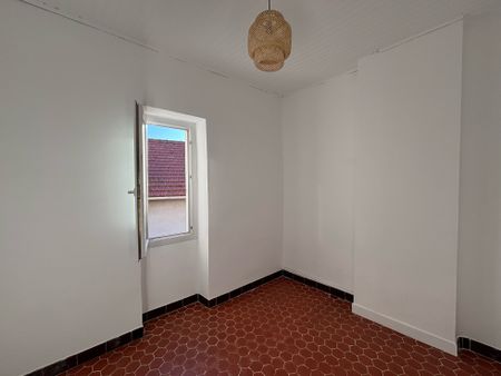 Location Maison 127m² (114m² habitables) 13016 Saint Henri - Photo 2