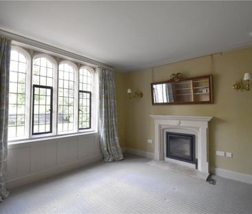 A delightful Grade II listed 6 bedroom detached house built in 1843... - Photo 2