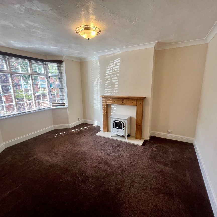 Rochford Crescent, Boston - Photo 1