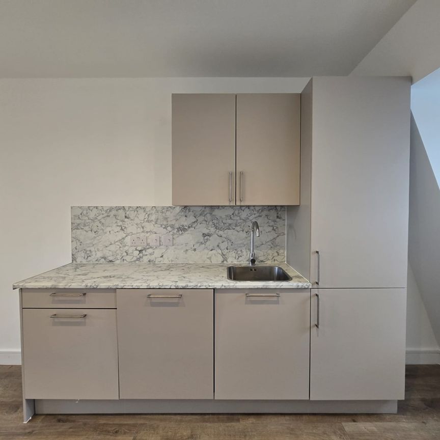 2 Bed Flat, Parkhurst Court, N7 - Photo 1