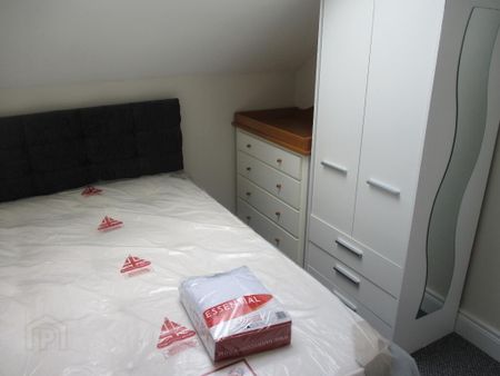 Great 5 Bedroom Student House, 6 Westminster Street, Botanic ~ University Area, Belfast, BT7 1LA - Photo 3